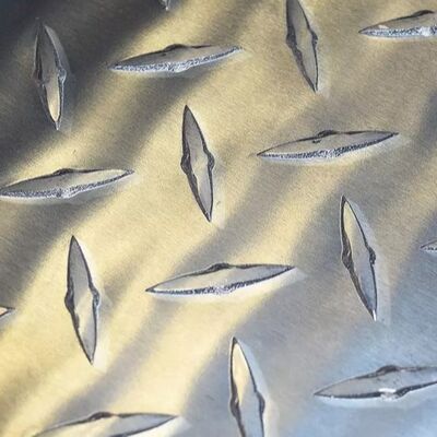 kaufen Beiliegender Anhänger Front Diamond Pattern Aluminium Sheet 48 x 96 3003 5052 karierte Gleitschutz Online-Herstellung